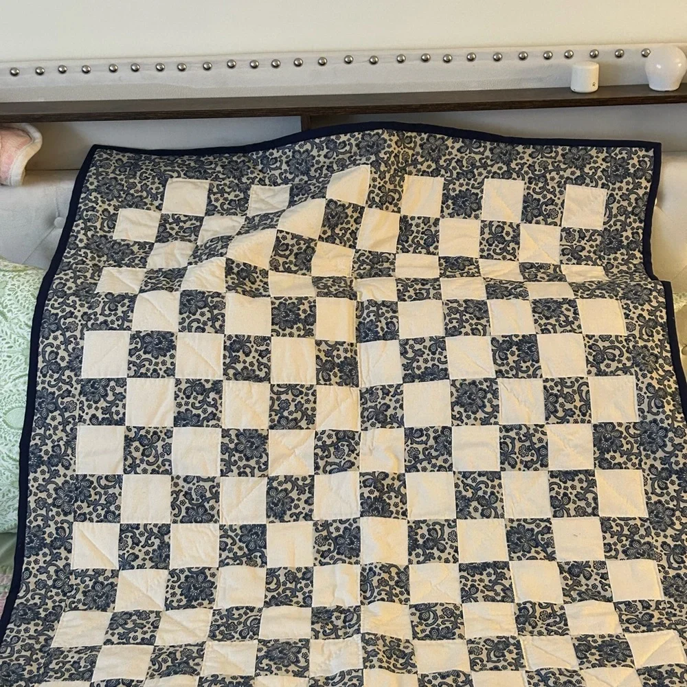 Classic Blue and White Paisley Patchwork Checkered Lap Quilt